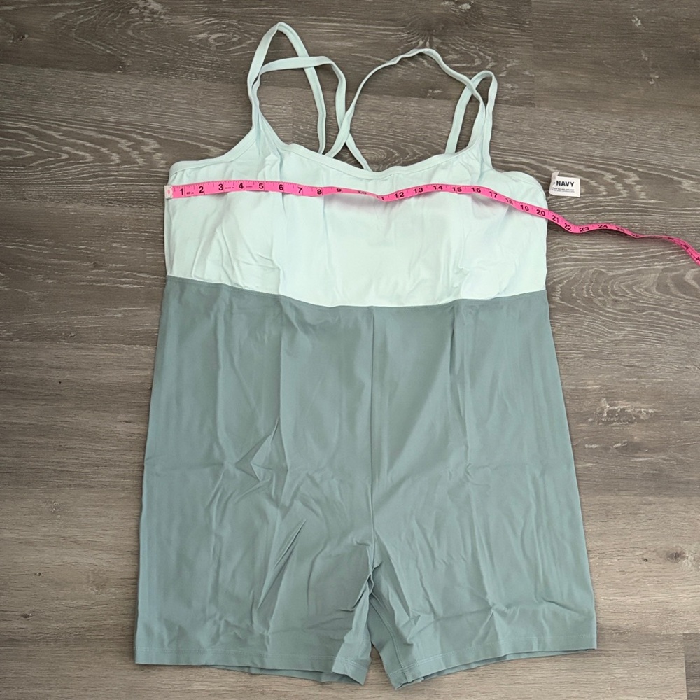 Old Navy StudioSmooth Color Block Activewear Jumpsuit, NWT, $55 Retail - Picture 8 of 9